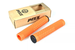 Pizz track grip